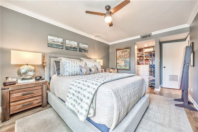 4545 Wornall Road 101, Kansas City, MO 64111