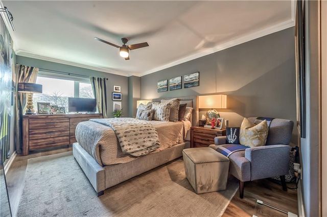 4545 Wornall Road 101, Kansas City, MO 64111