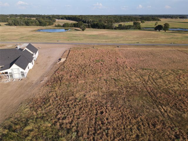 330 Sailview Court, Honey Grove, TX 75446