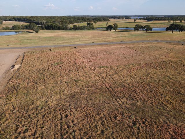 330 Sailview Court, Honey Grove, TX 75446
