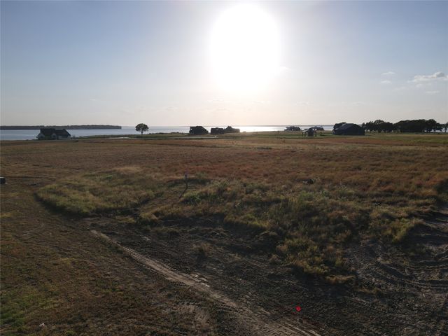 330 Sailview Court, Honey Grove, TX 75446