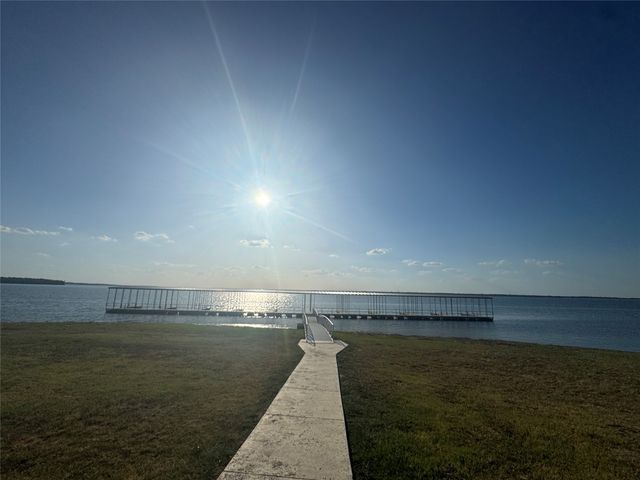 330 Sailview Court, Honey Grove, TX 75446