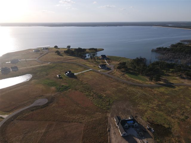330 Sailview Court, Honey Grove, TX 75446