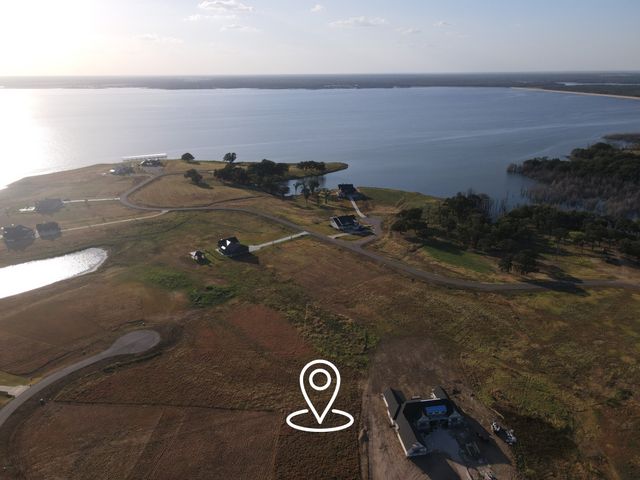 330 Sailview Court, Honey Grove, TX 75446