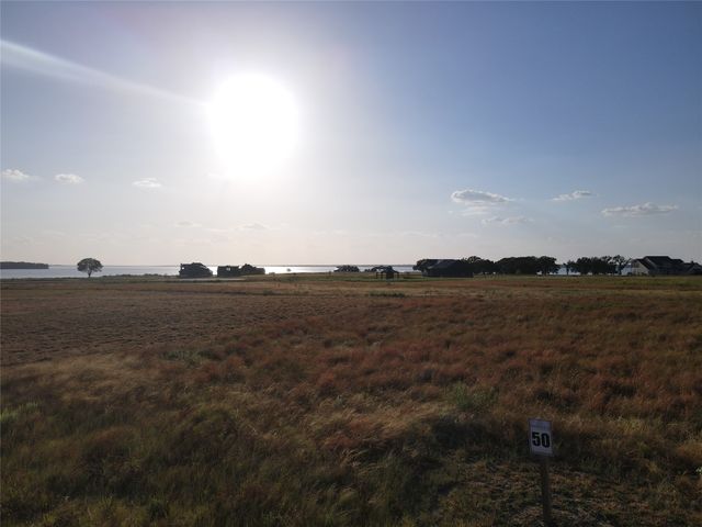 330 Sailview Court, Honey Grove, TX 75446