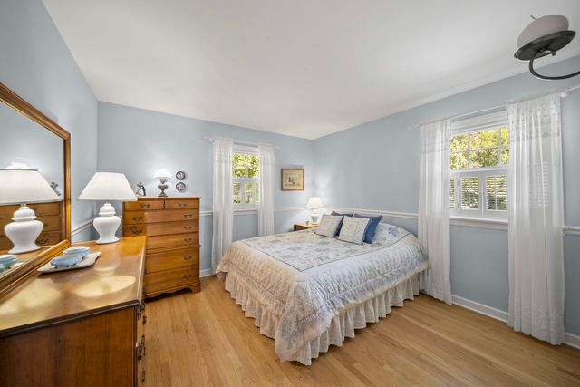 275 Ingram Street, Northfield, IL 60093