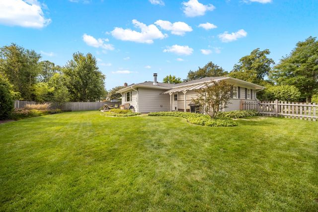 275 Ingram Street, Northfield, IL 60093