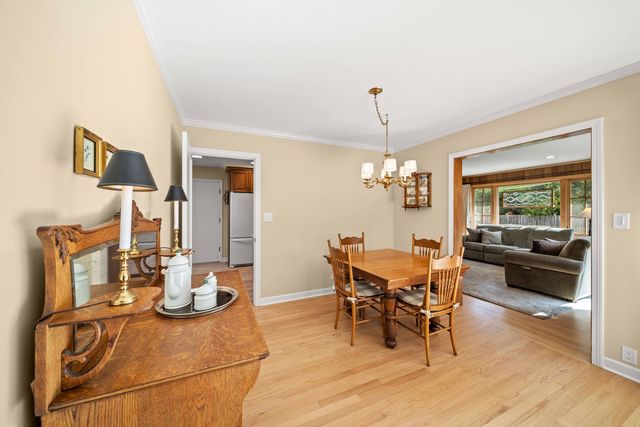 275 Ingram Street, Northfield, IL 60093