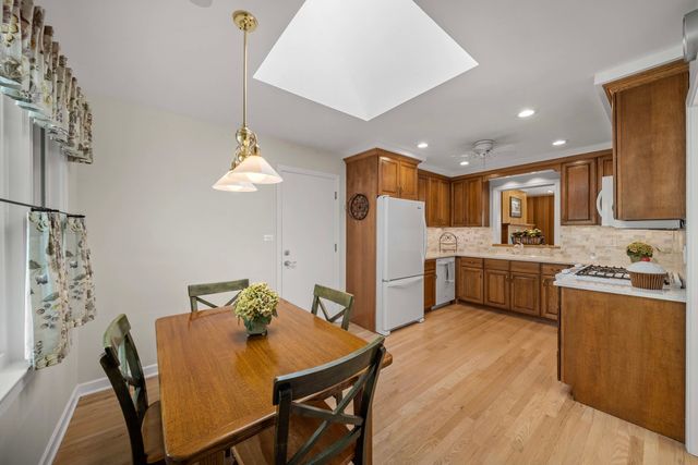 275 Ingram Street, Northfield, IL 60093