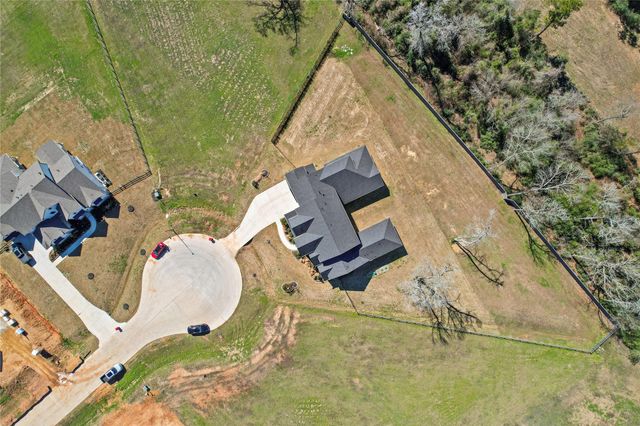 112 Bentwood Meadow Lane, Montgomery, TX 77356