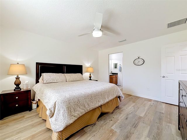 1430 OLYMPIA STREET, The Villages, FL 32163