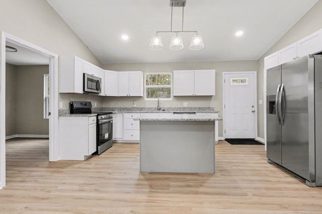 28430 Hide A Way Hills Road, Sugar Grove, OH 43155