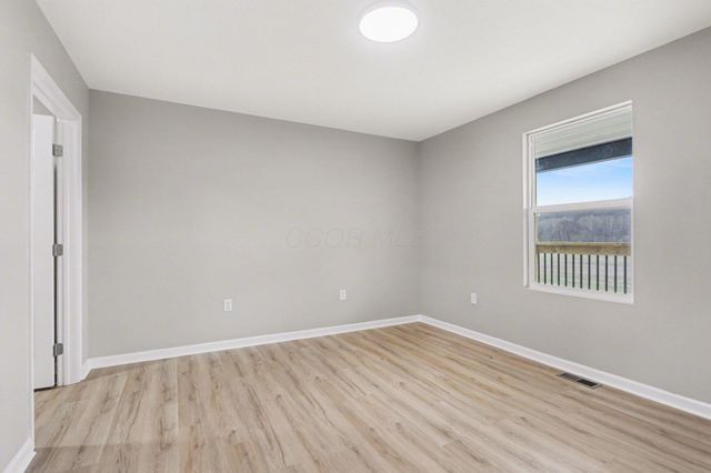 28430 Hide A Way Hills Road, Sugar Grove, OH 43155