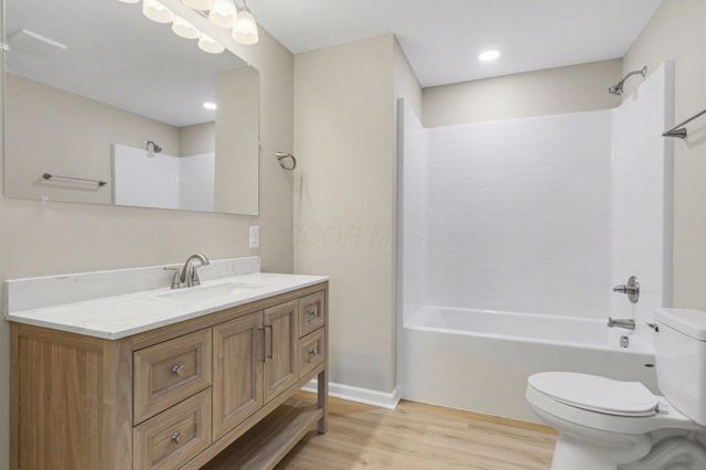 28430 Hide A Way Hills Road, Sugar Grove, OH 43155