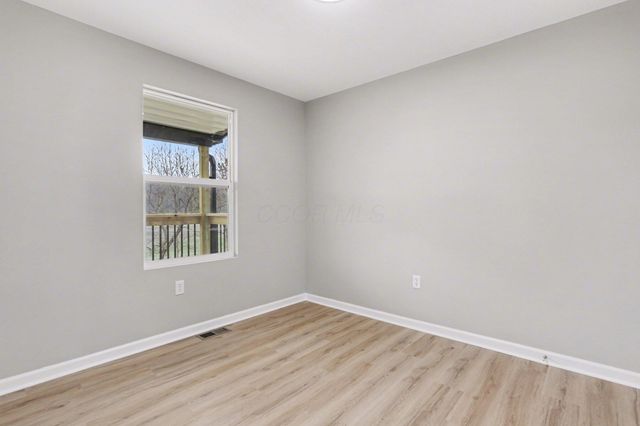 28430 Hide A Way Hills Road, Sugar Grove, OH 43155