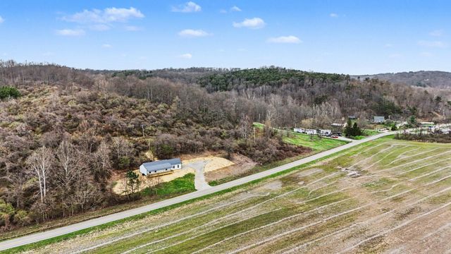 28430 Hide A Way Hills Road, Sugar Grove, OH 43155