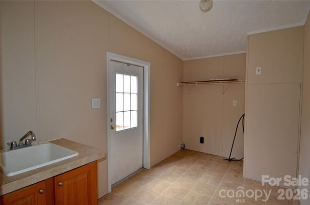 73 Walton Place Drive, Marion, NC 28752