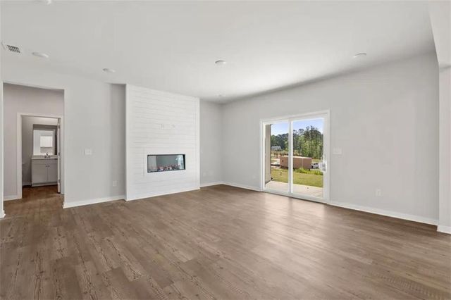 5590 Rosehall Place, South Fulton, GA 30349