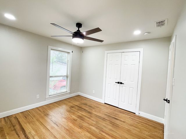 722 E Strong Parkway, Grand Prairie, TX 75050