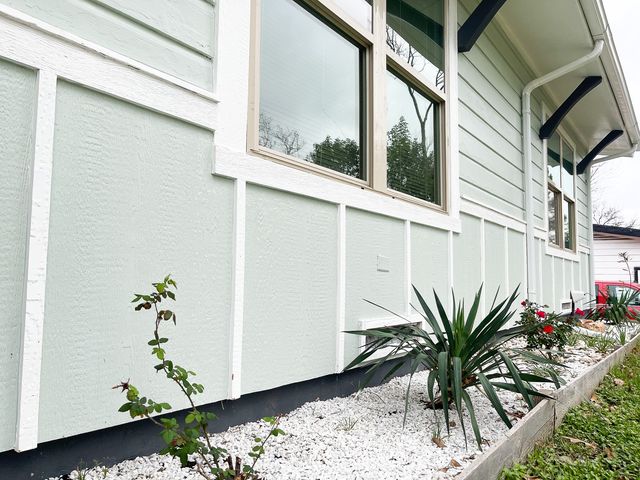 722 E Strong Parkway, Grand Prairie, TX 75050