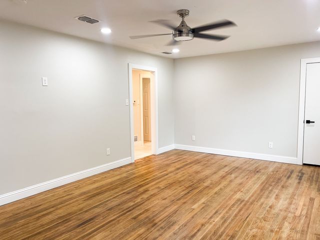 722 E Strong Parkway, Grand Prairie, TX 75050