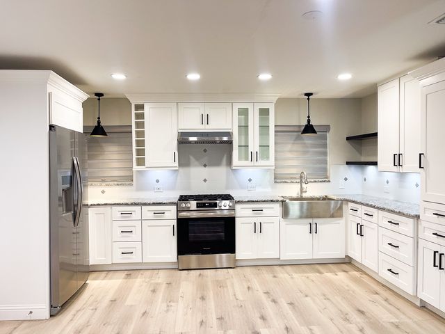 722 E Strong Parkway, Grand Prairie, TX 75050