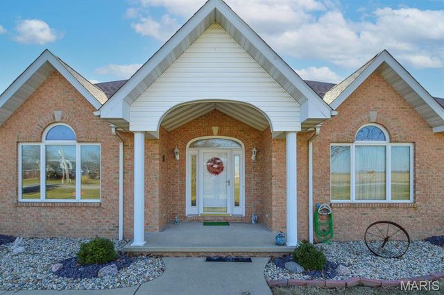 13790 State Route 143, Pocahontas, IL 62275