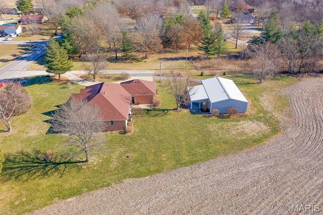 13790 State Route 143, Pocahontas, IL 62275