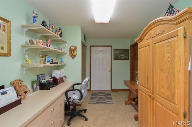 13790 State Route 143, Pocahontas, IL 62275