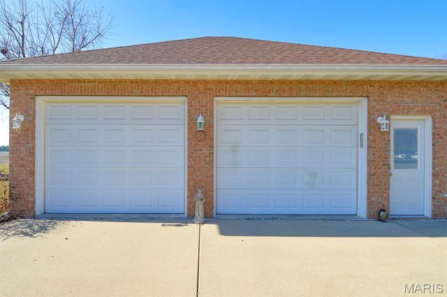 13790 State Route 143, Pocahontas, IL 62275