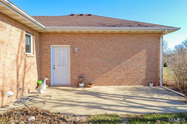 13790 State Route 143, Pocahontas, IL 62275