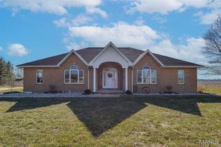 13790 State Route 143, Pocahontas, IL 62275