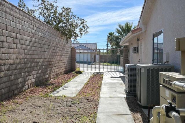 9673 Vista Del Valle, Desert Hot Springs, CA 92240