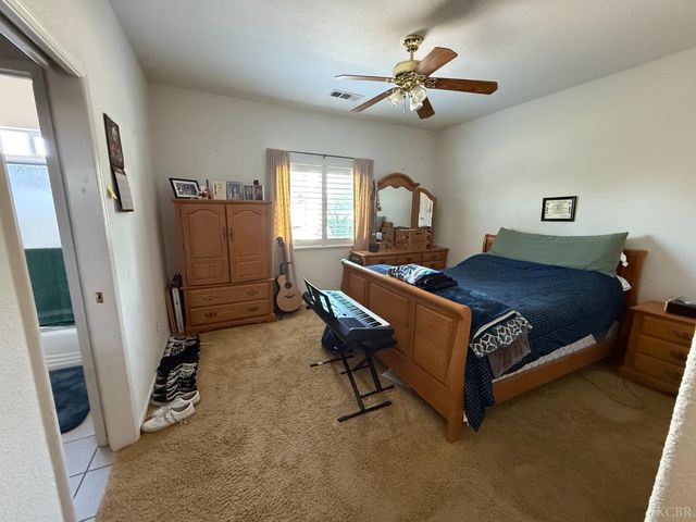 3062 Clubhouse Court, Hanford, CA 93230