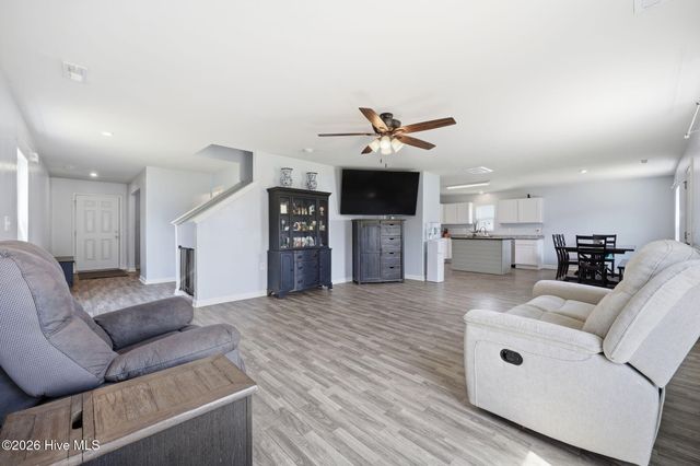 881 Ashbury Lane, Ayden, NC 28513