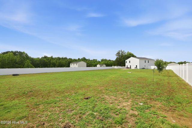 881 Ashbury Lane, Ayden, NC 28513