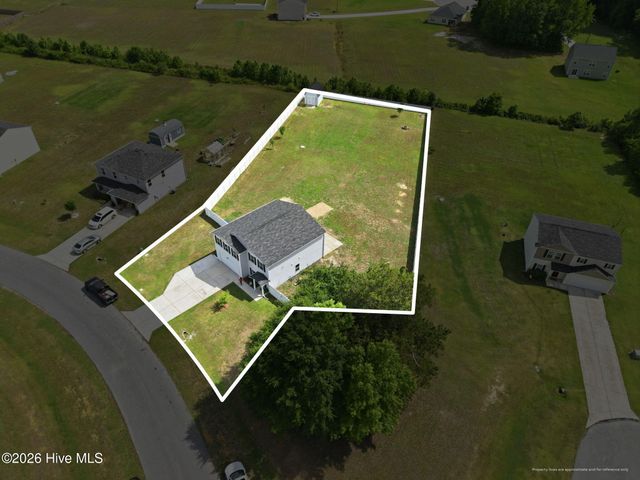 881 Ashbury Lane, Ayden, NC 28513