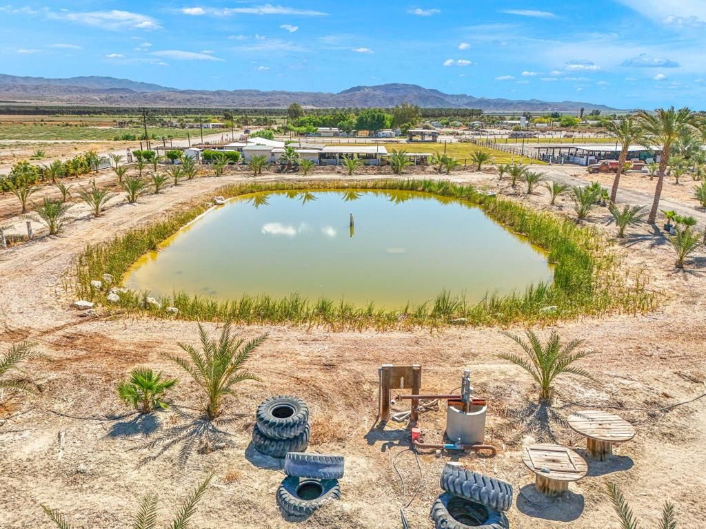 Image 11 of property listing at 88161 Airport Boulevard, Thermal, CA 92274