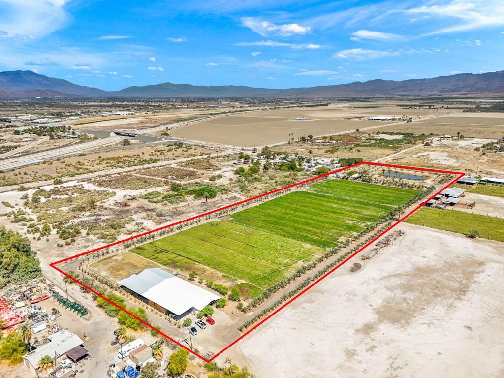 Image 2 of property listing at 88161 Airport Boulevard, Thermal, CA 92274