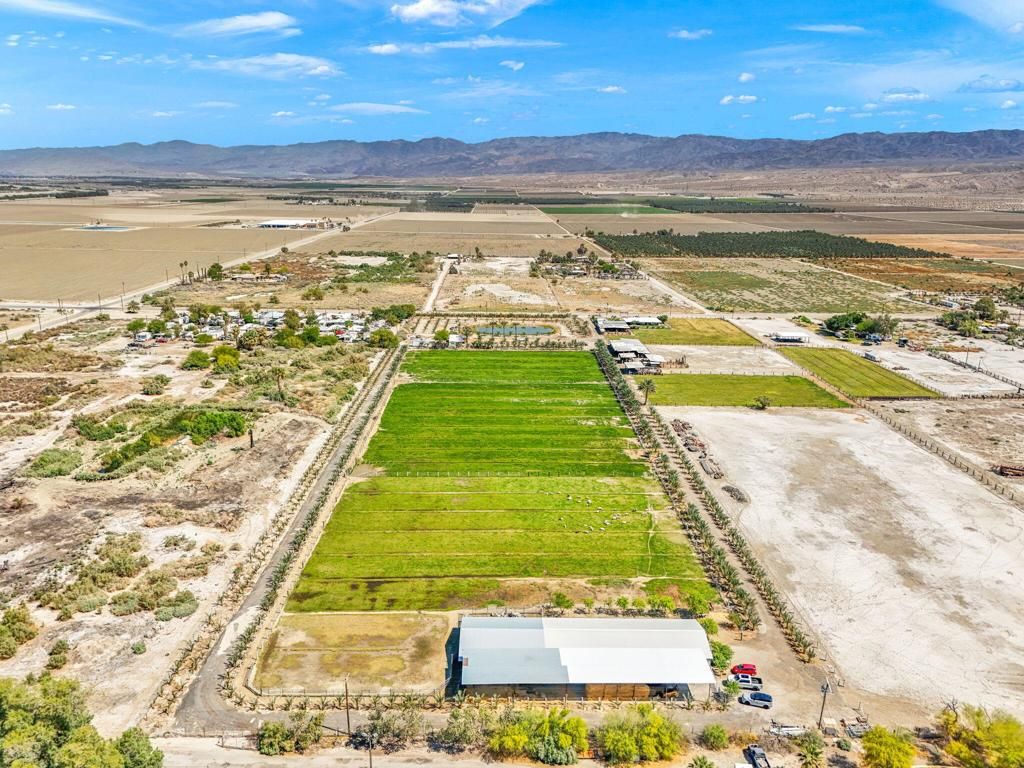 Image 3 of property listing at 88161 Airport Boulevard, Thermal, CA 92274
