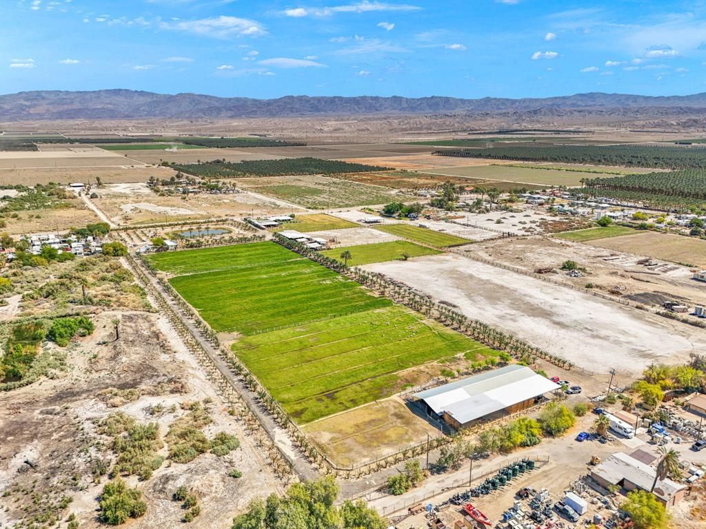 Image 4 of property listing at 88161 Airport Boulevard, Thermal, CA 92274
