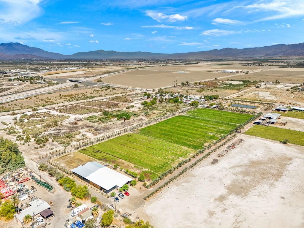 Image 5 of property listing at 88161 Airport Boulevard, Thermal, CA 92274