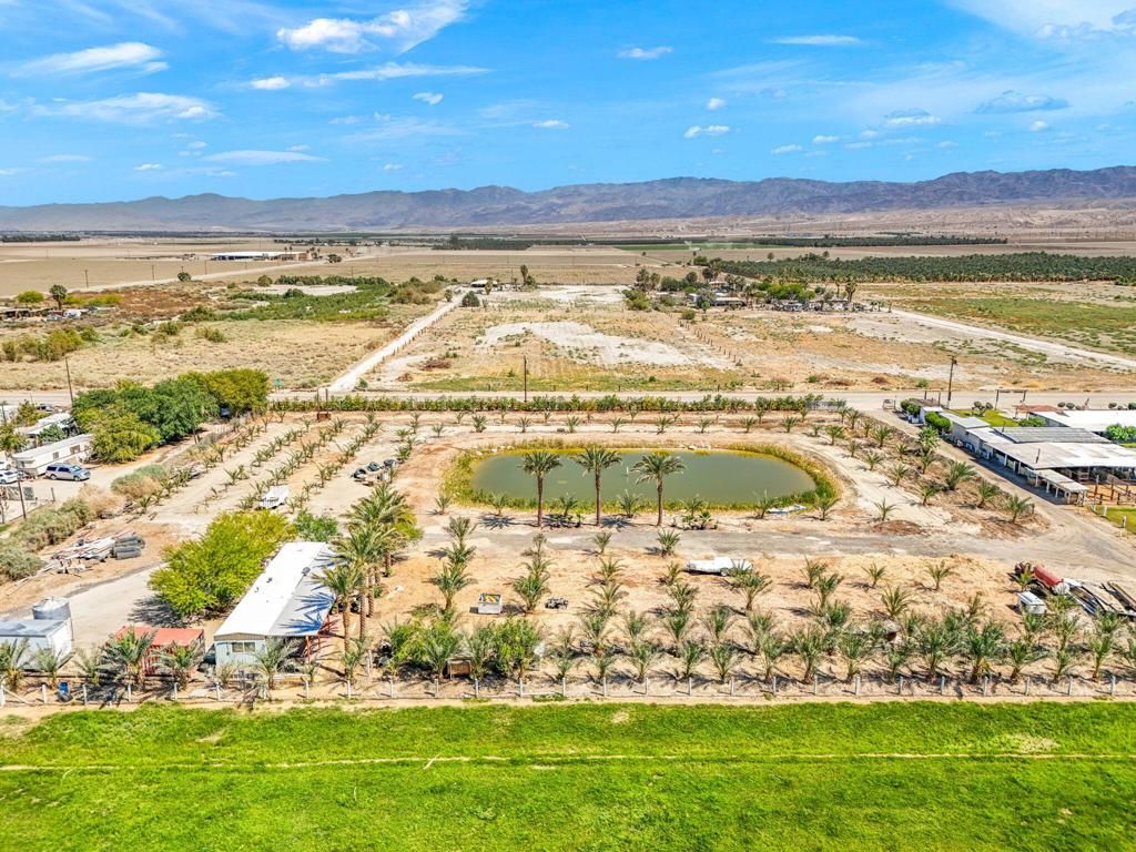 Image 6 of property listing at 88161 Airport Boulevard, Thermal, CA 92274