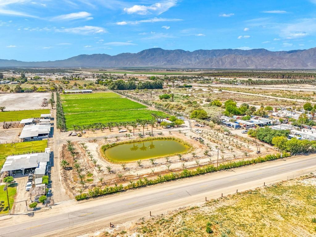 Image 7 of property listing at 88161 Airport Boulevard, Thermal, CA 92274
