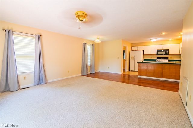 318 Greenwood Drive, Williamstown, WV 26187