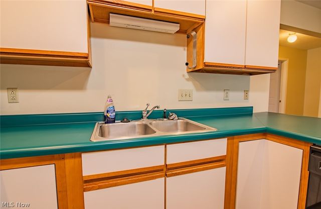 318 Greenwood Drive, Williamstown, WV 26187