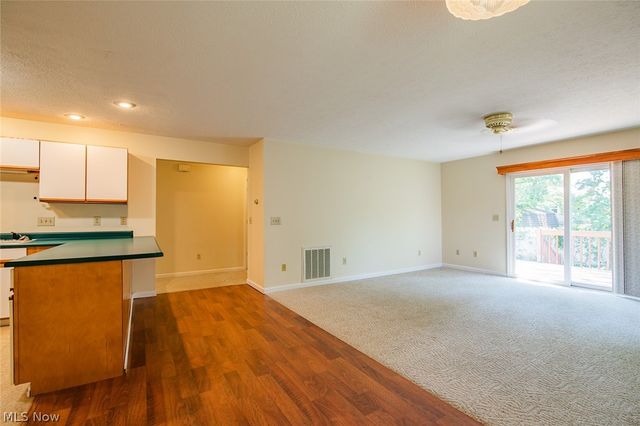 318 Greenwood Drive, Williamstown, WV 26187