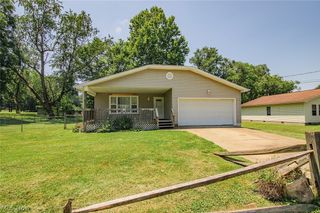 318 Greenwood Drive, Williamstown, WV 26187