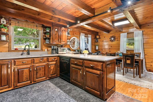 61 Honeycutt Lane, Nebo, NC 28761