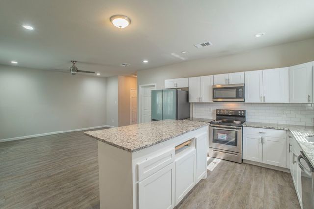 2407 Lee Avenue, Fort Worth, TX 76164